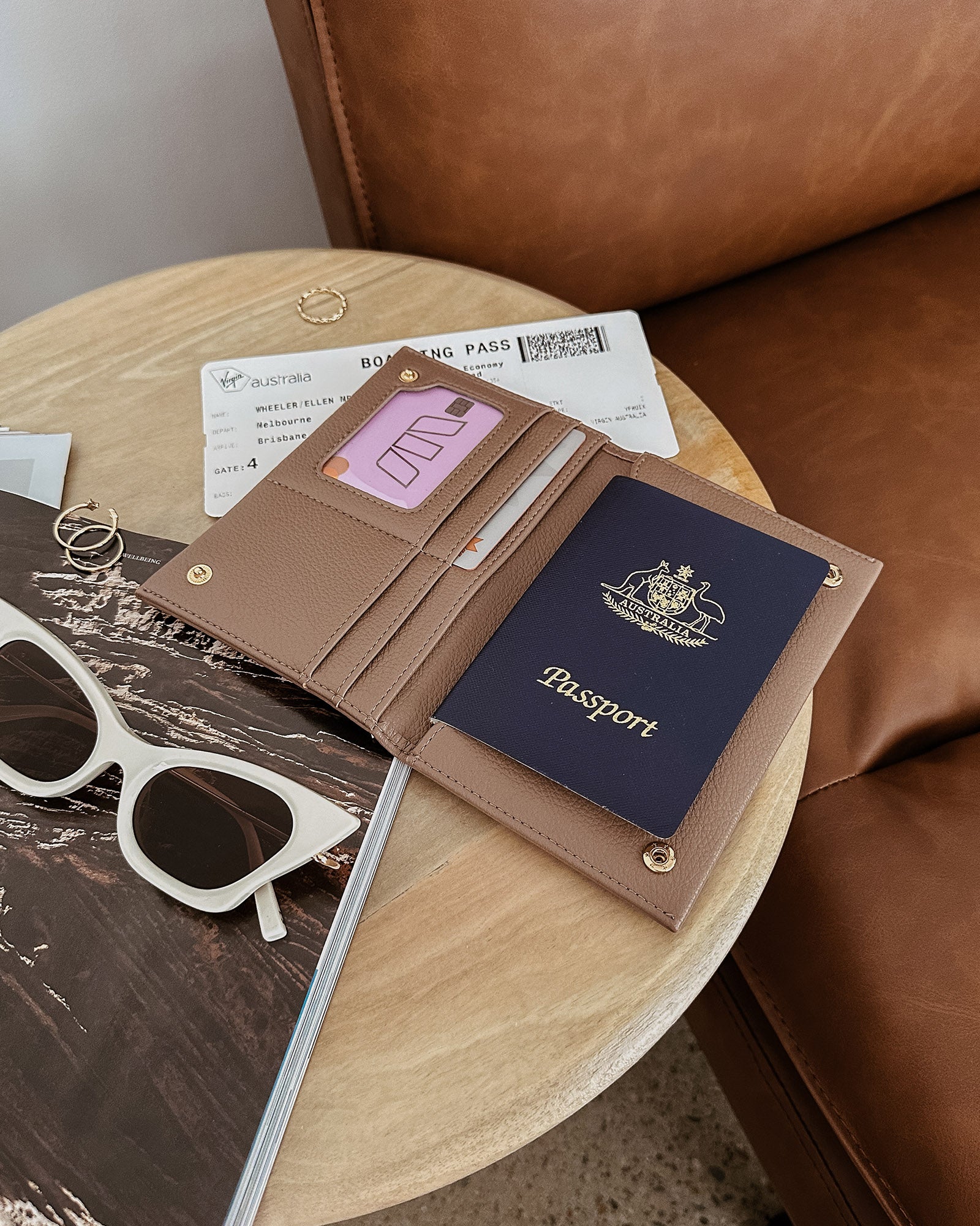 Venice Passport Holder | Mocha