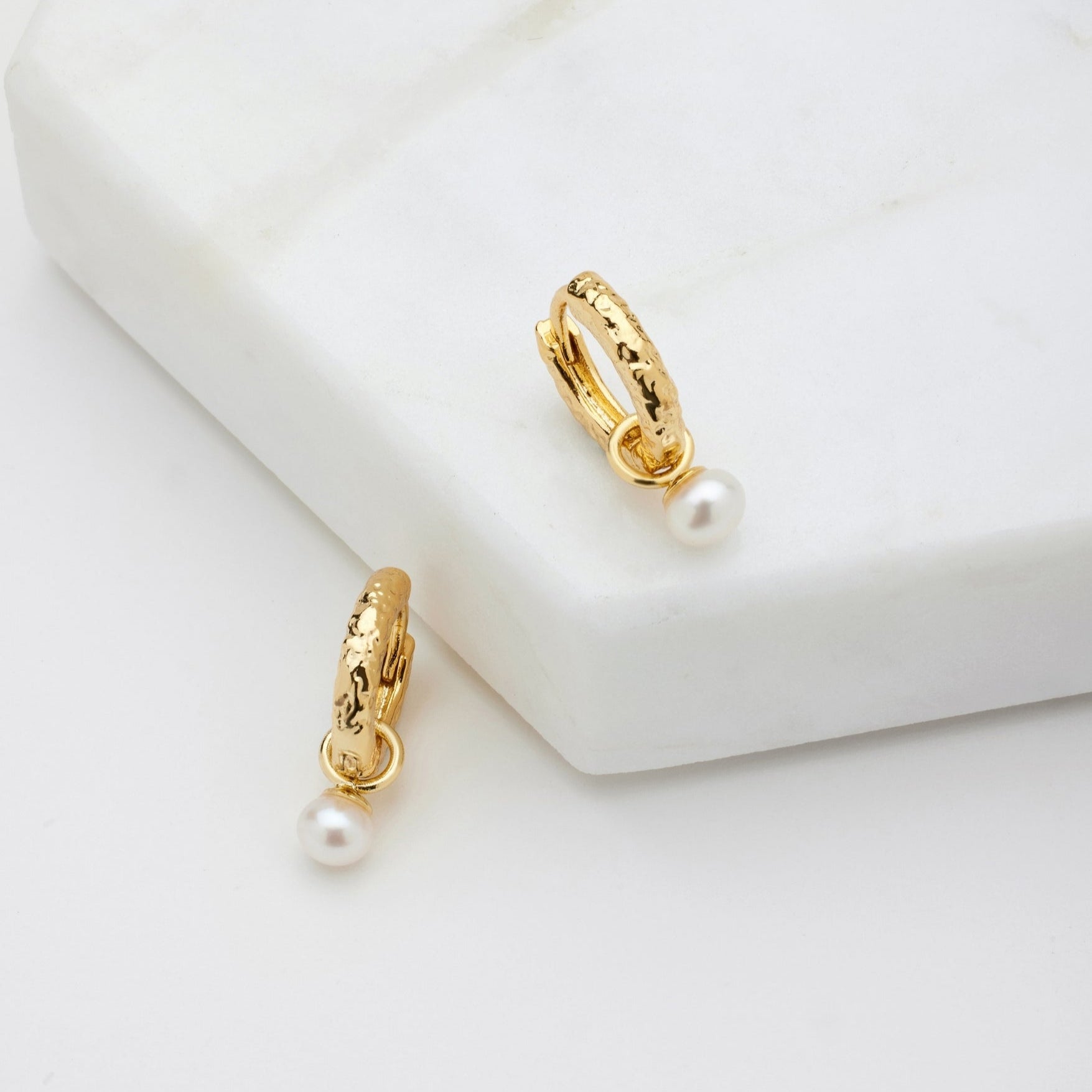 Emery Pearl Earrings | Gold