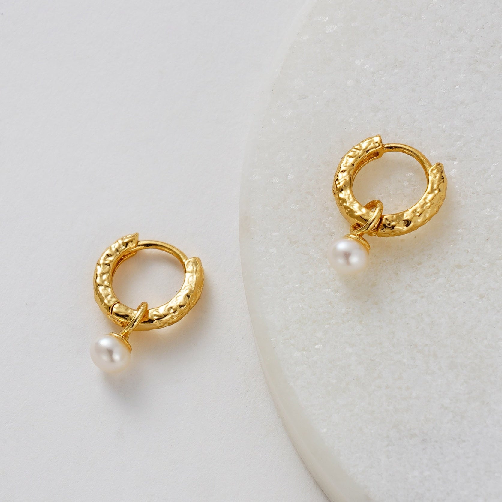 Emery Pearl Earrings | Gold