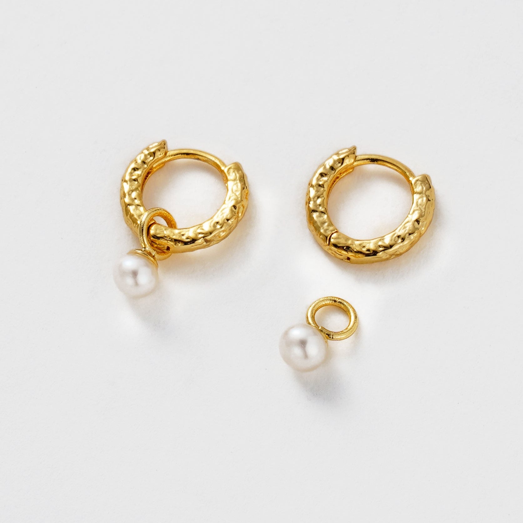 Emery Pearl Earrings | Gold