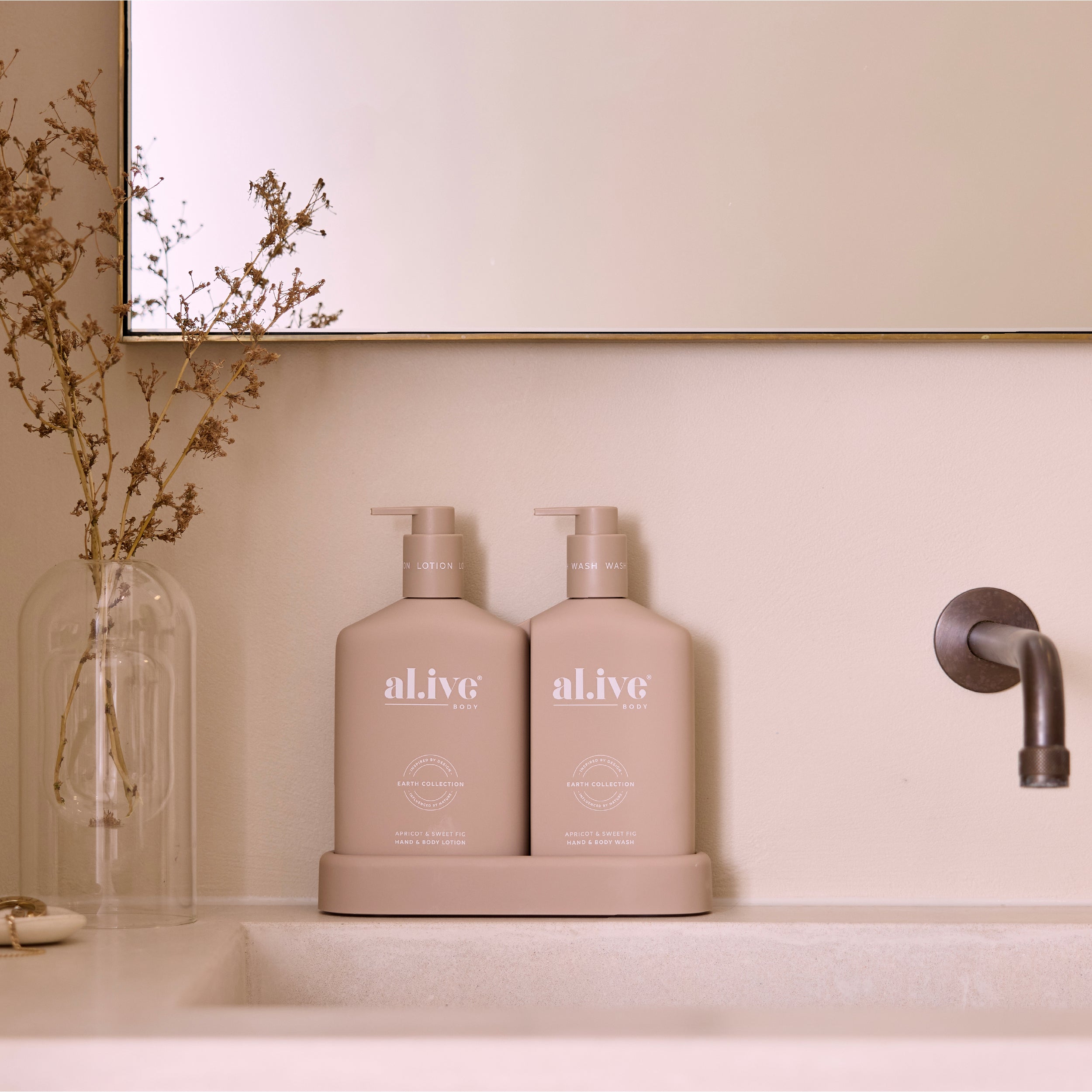 Apricot & Sweet Fig Wash & Lotion Duo + Tray