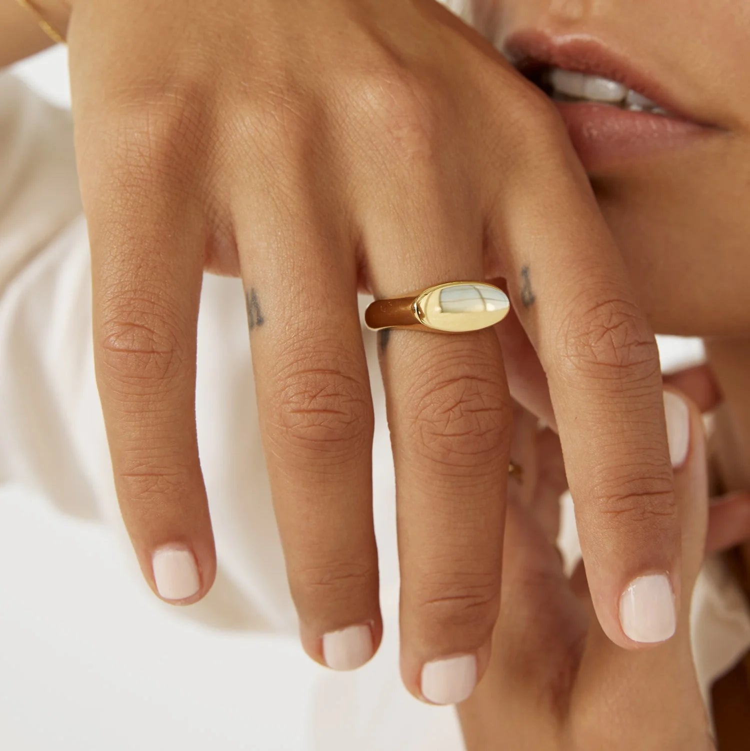 Aster Signet Ring | Gold