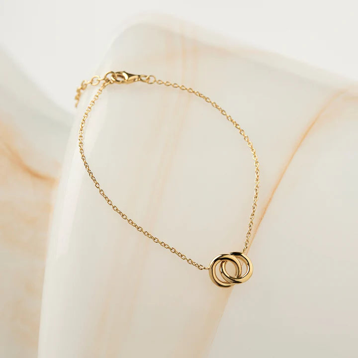 Embrace Bracelet | Gold