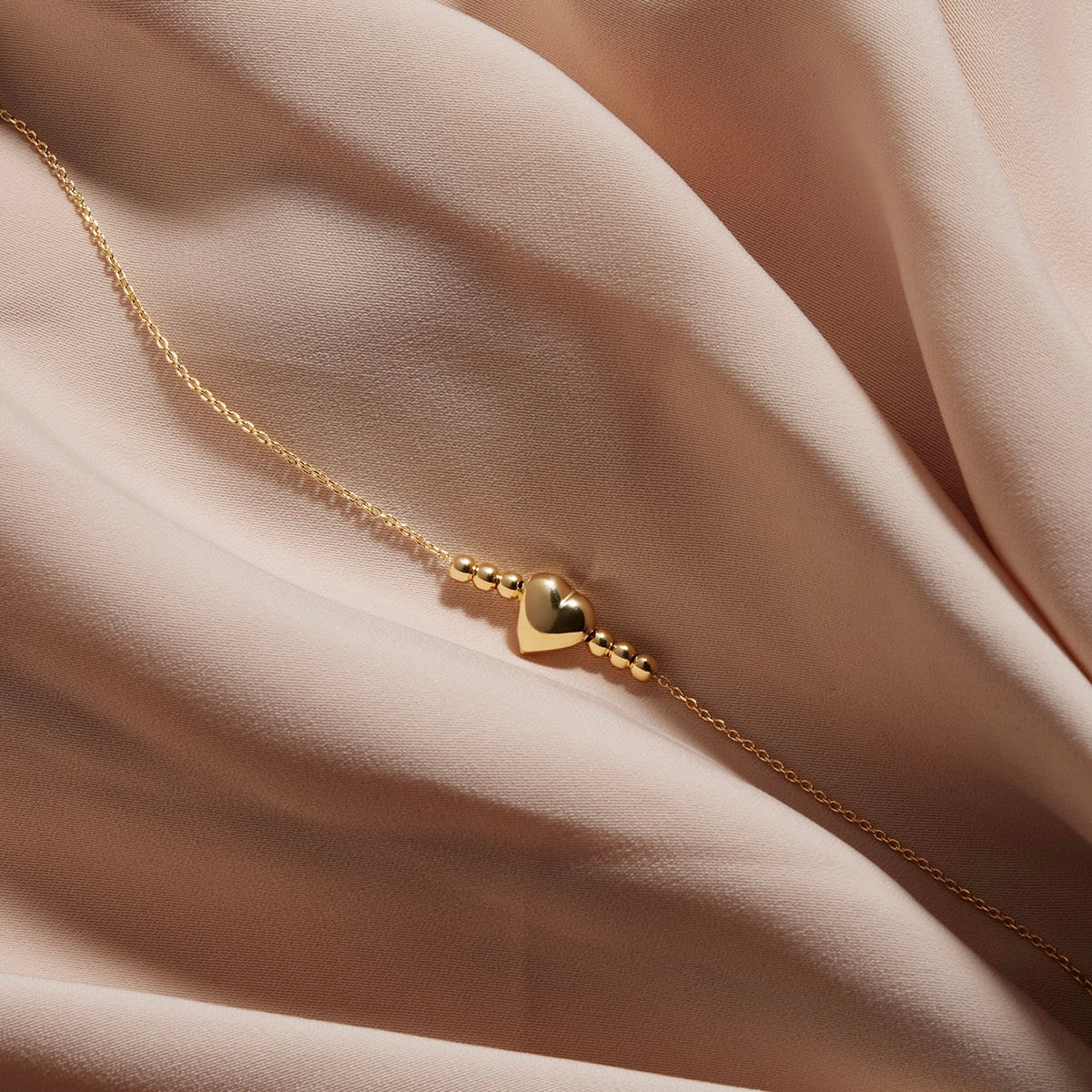 Amore Charm Bracelet | Gold