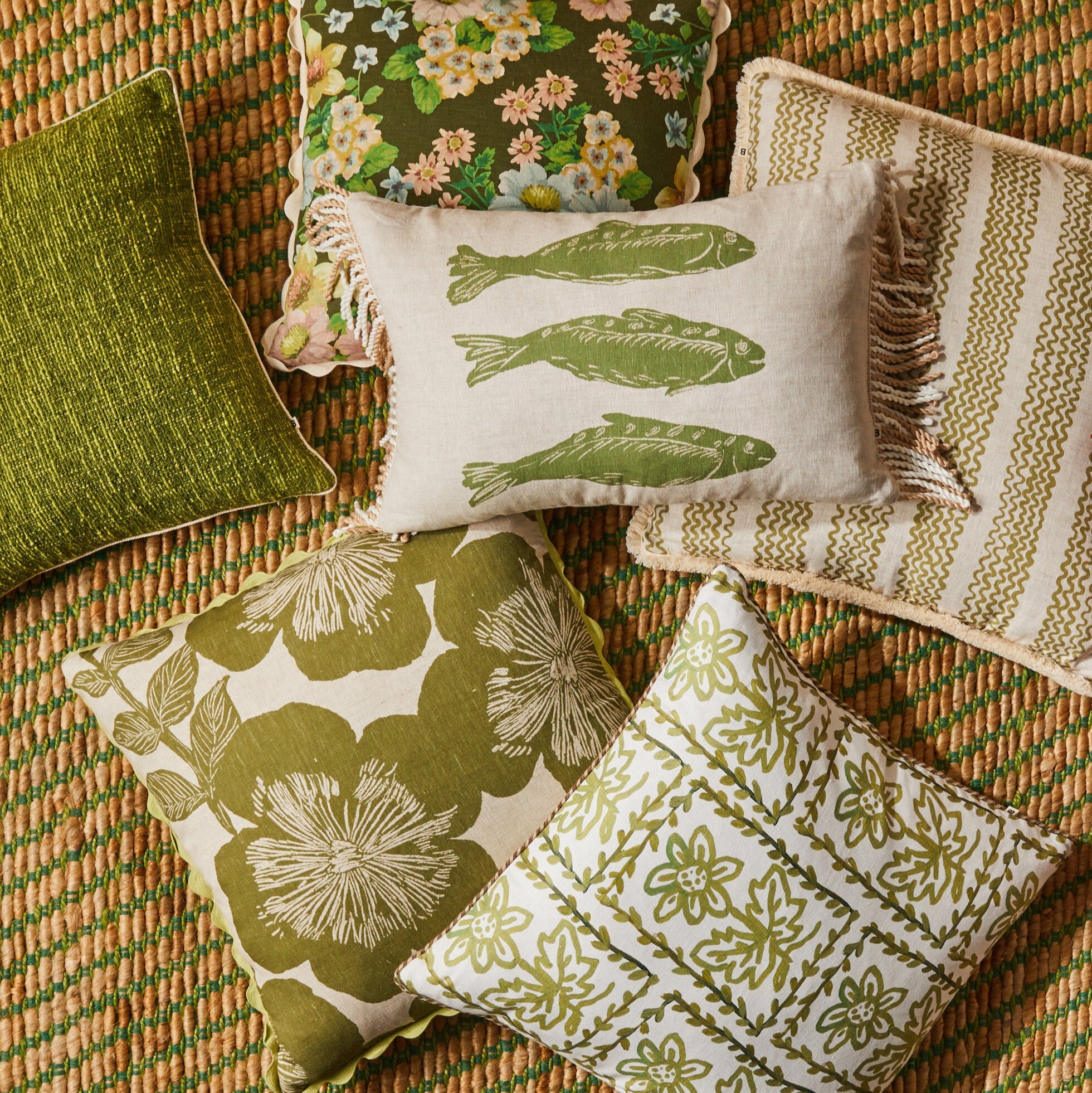 Daisy Olive Linen Cushion