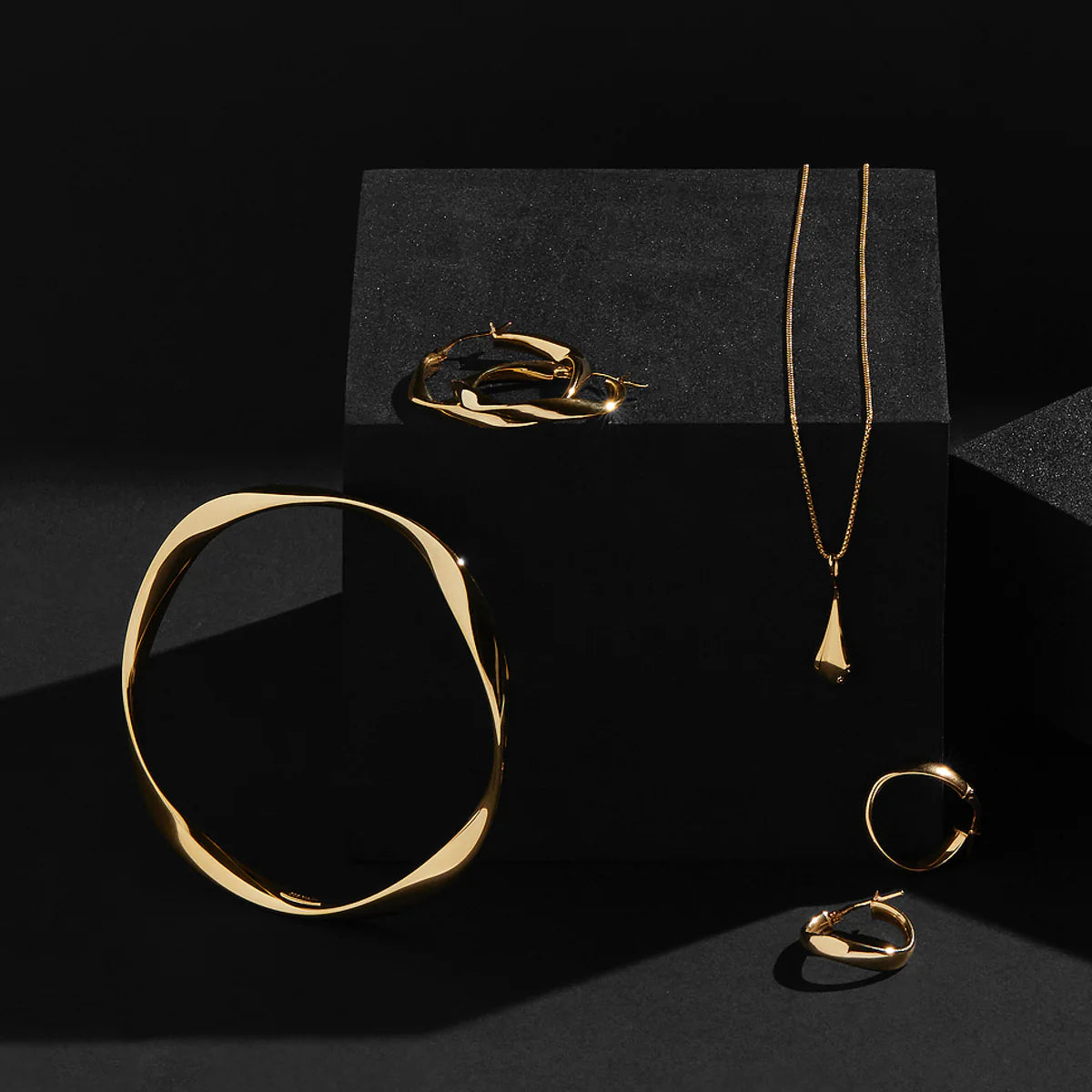 Eddy Hoop Earring | Gold