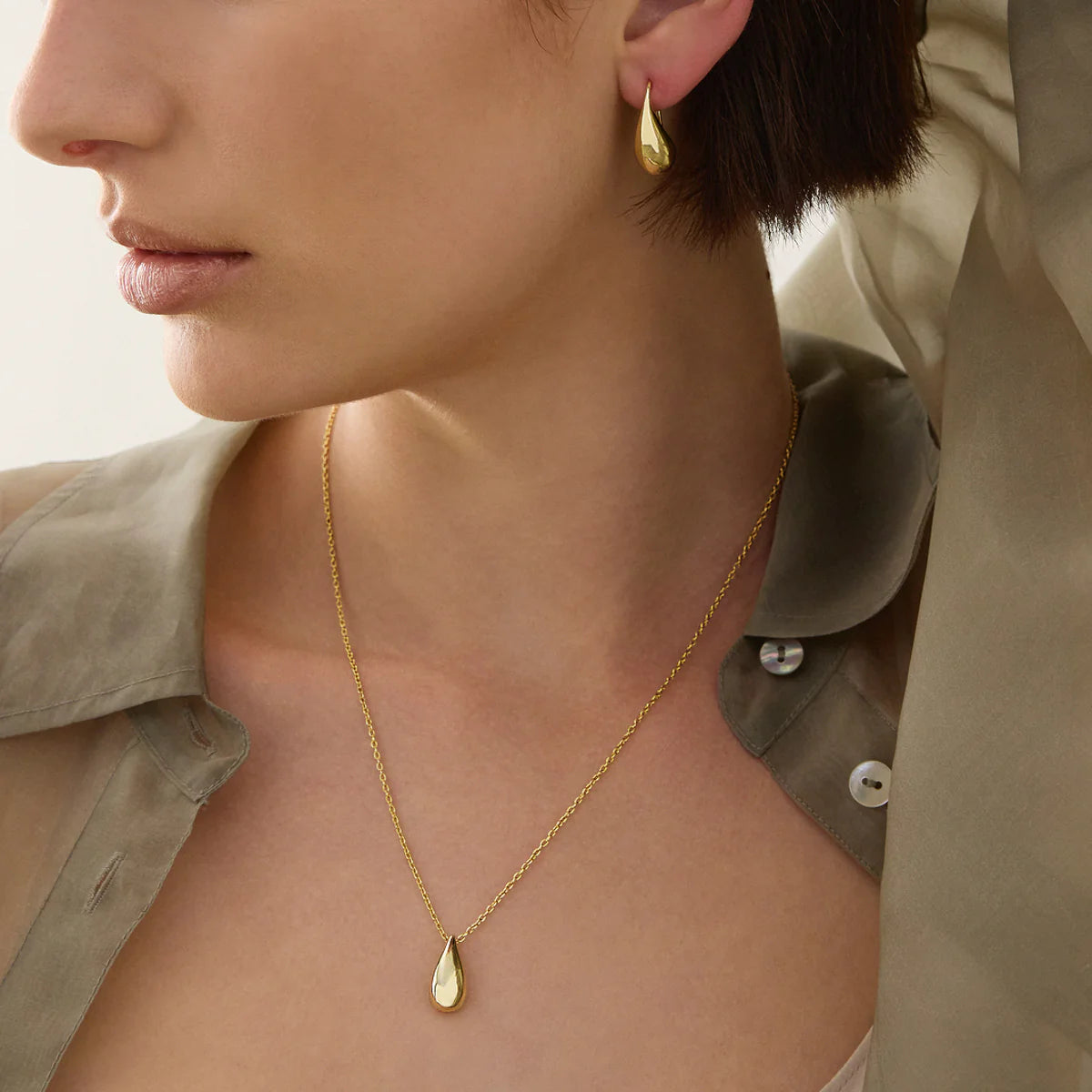 Eau Earrings | Gold