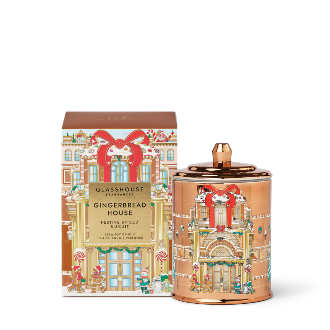 Gingerbread House 380g Candle