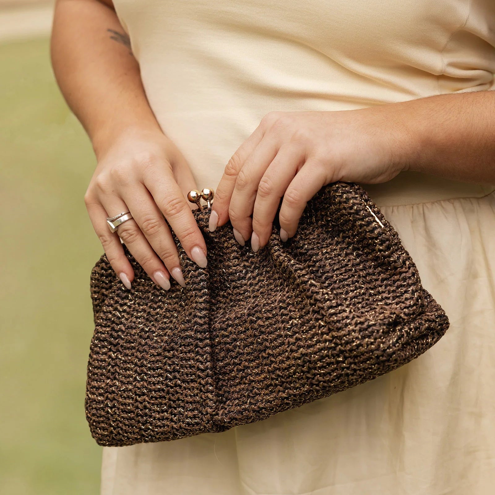 Goldie Clutch | Raffia Chocolate