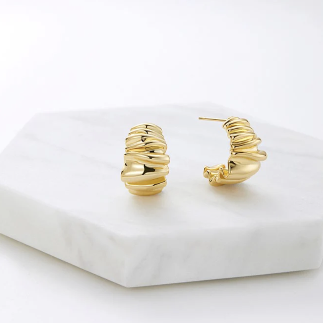 Lottie Earring | Gold