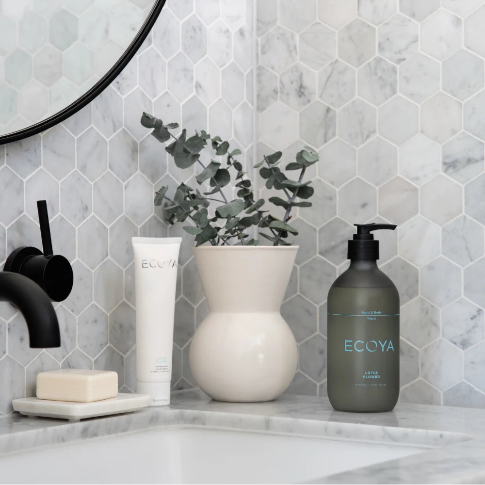 Lotus Flower Hand & Body Wash Lifestyle