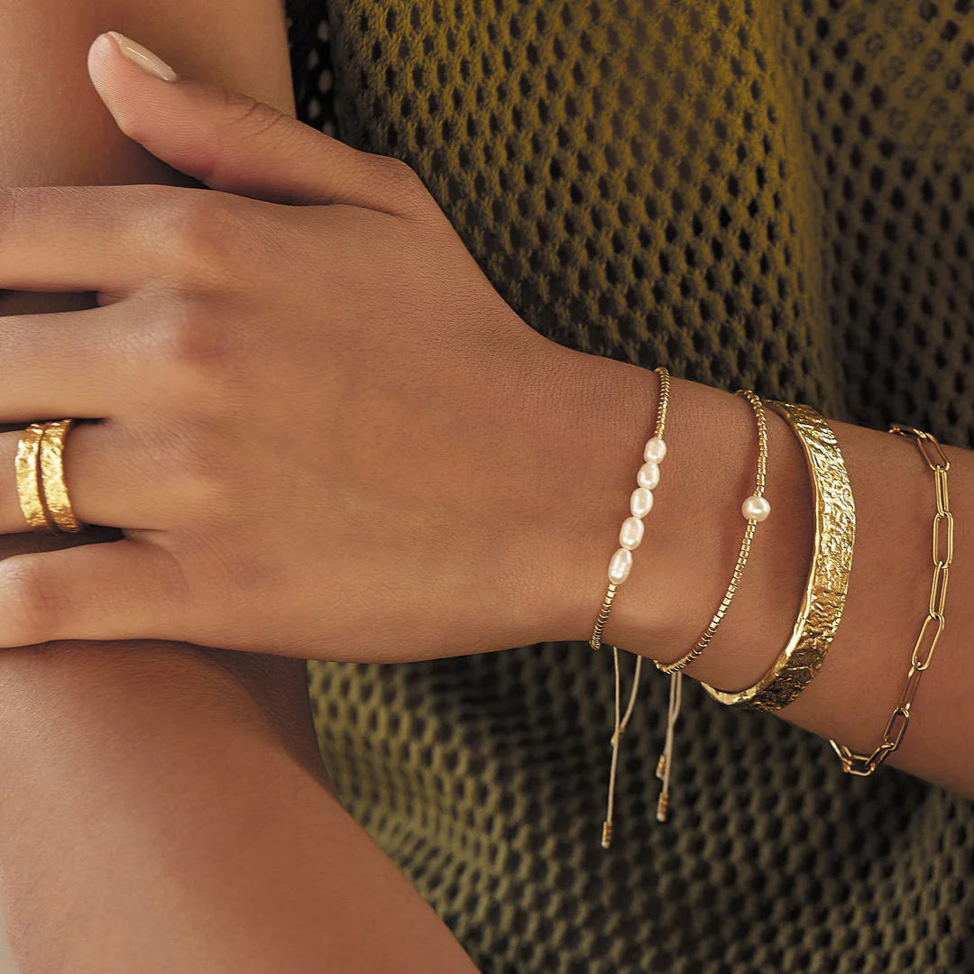 Olivia Cuff Bracelet | Gold