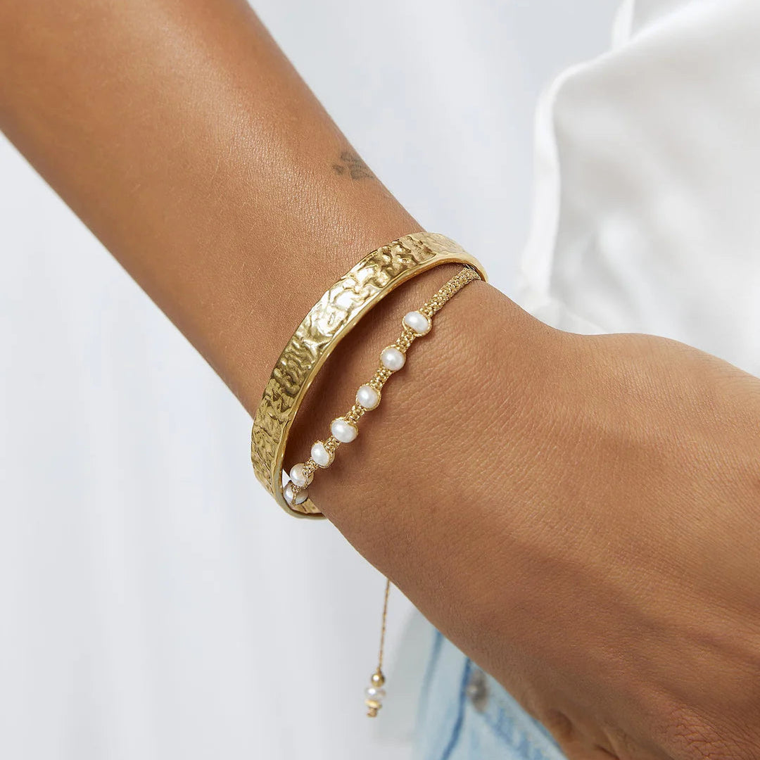 Olivia Cuff Bracelet | Gold