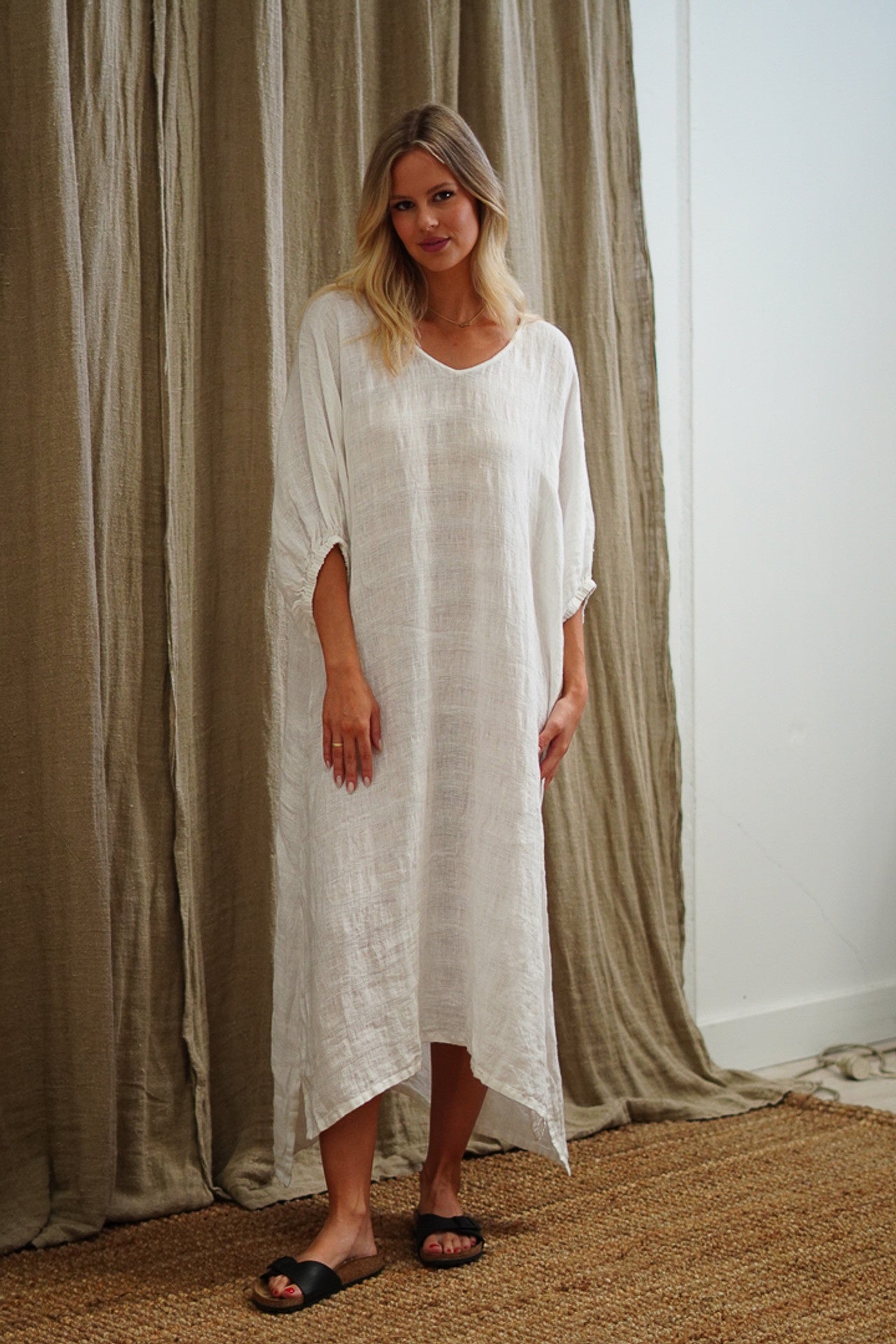Rosa Kaftan | White