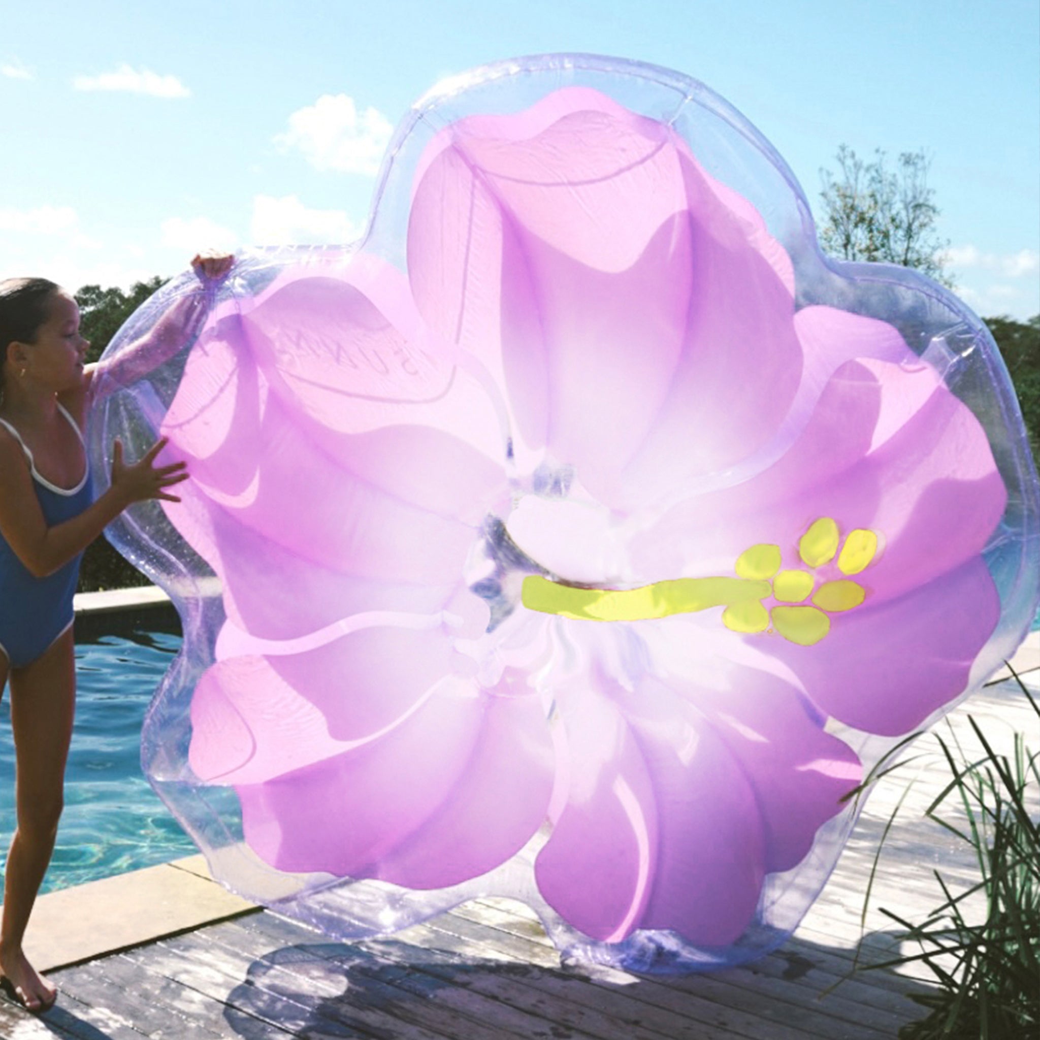 Luxe Lie-On Float Hibiscus Pastel Lilac