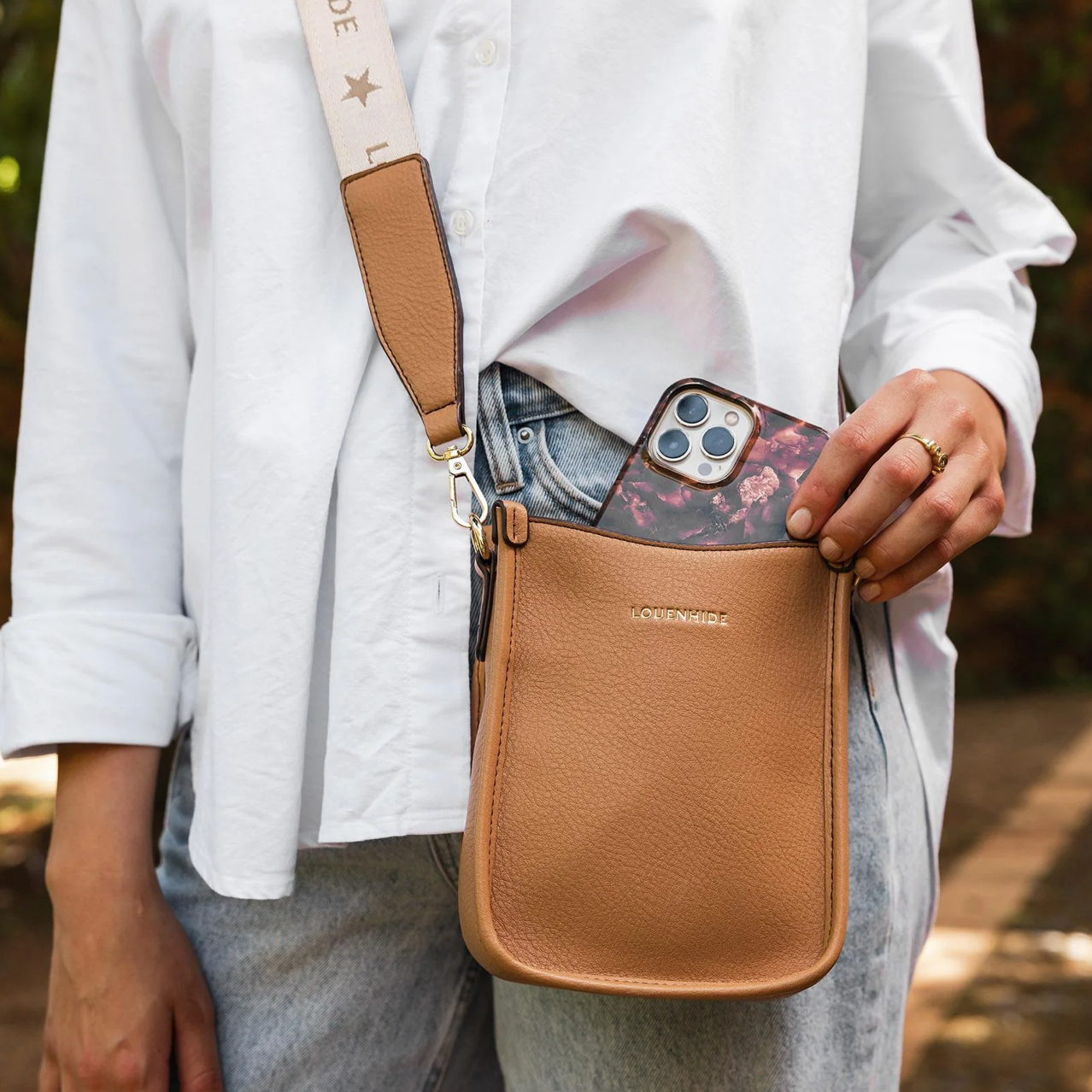 Parker Phone Crossbody Bag | Camel