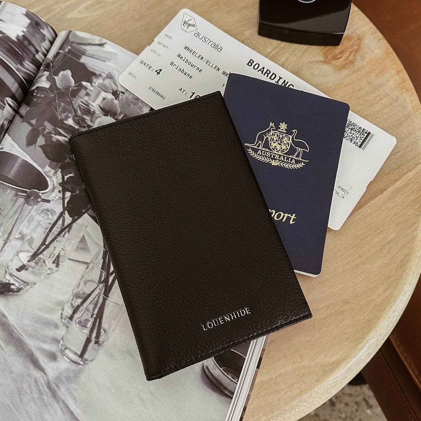 Venice Passport Holder | Black