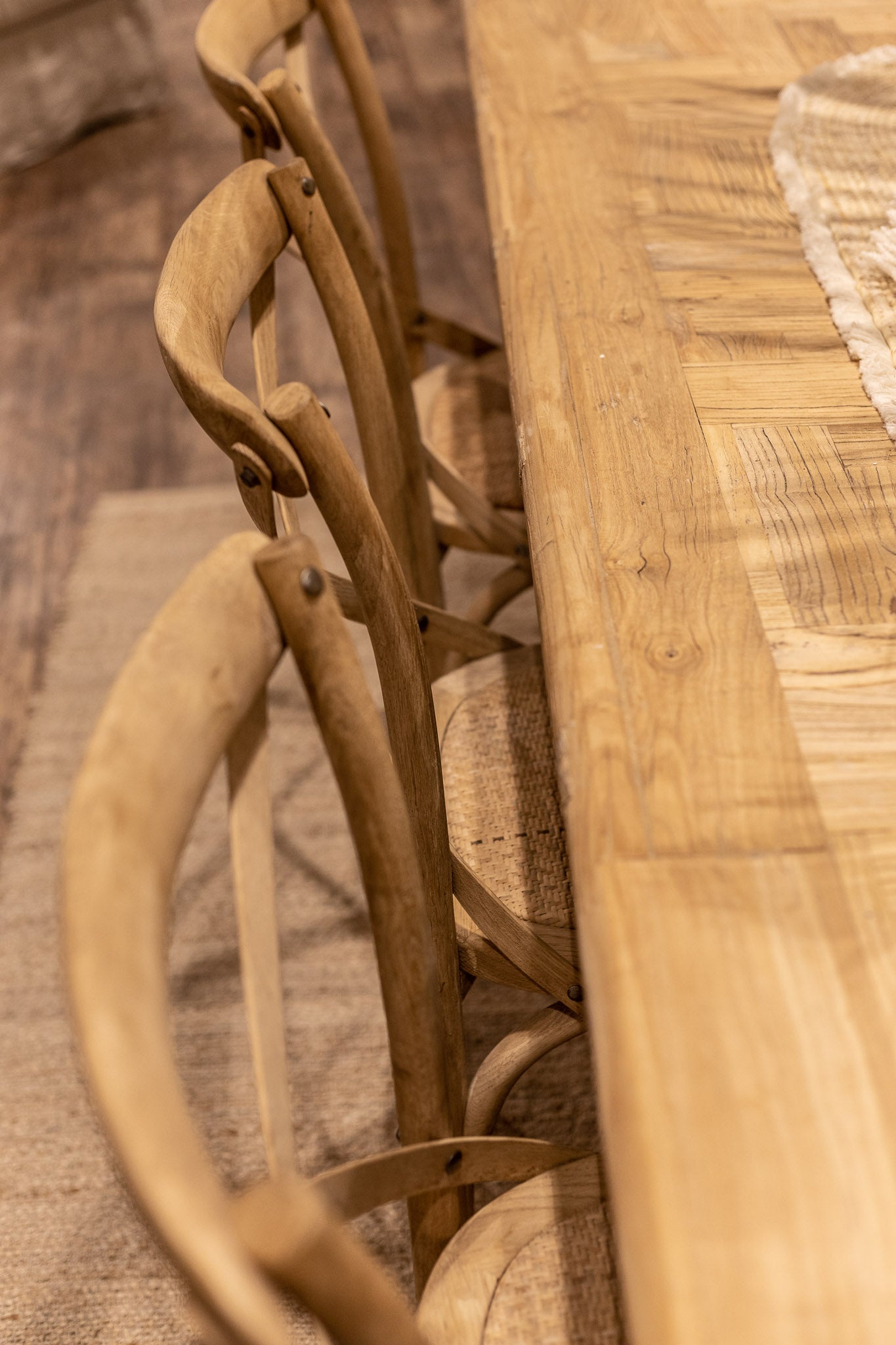 Brussels Dining Table White Legs