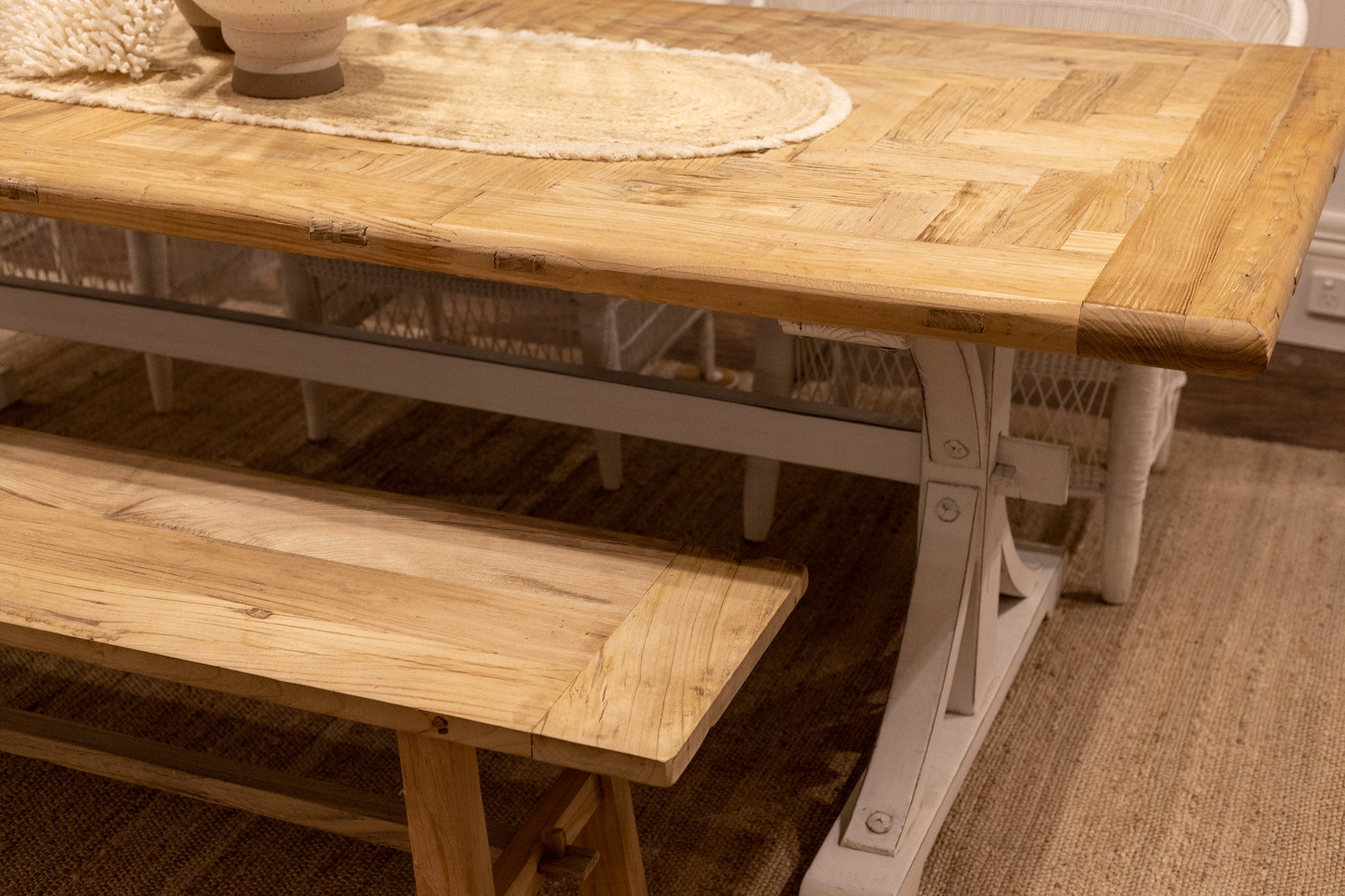Brussels Dining Table White Legs