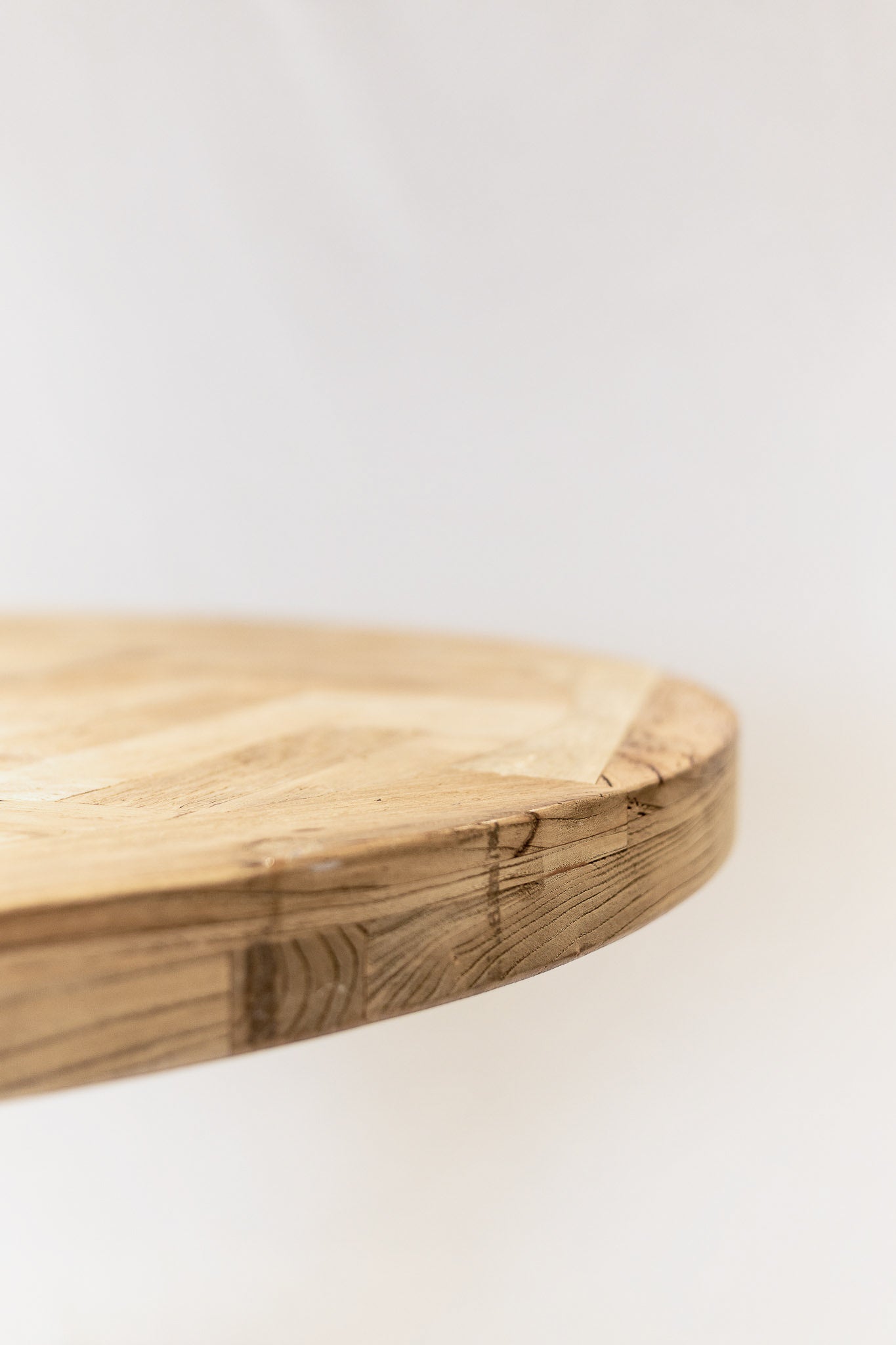Brussels Round Dining Table White Legs