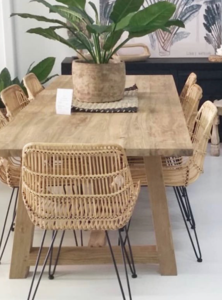 Palma Dining Table