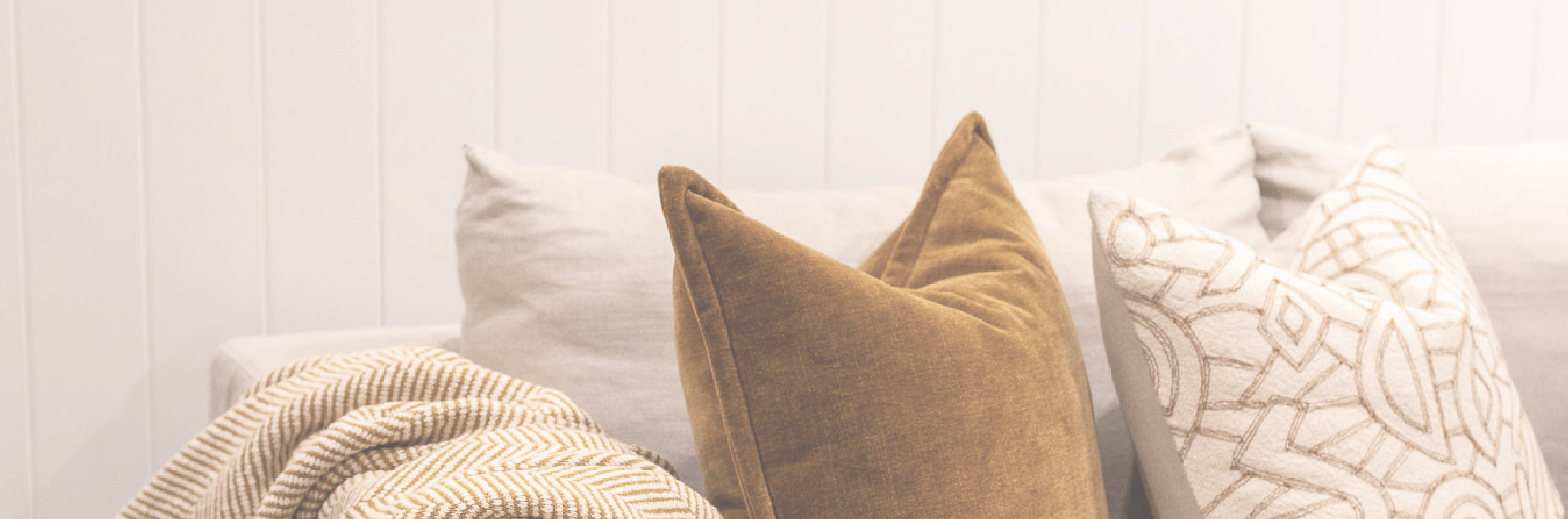 Lounges & Armchairs