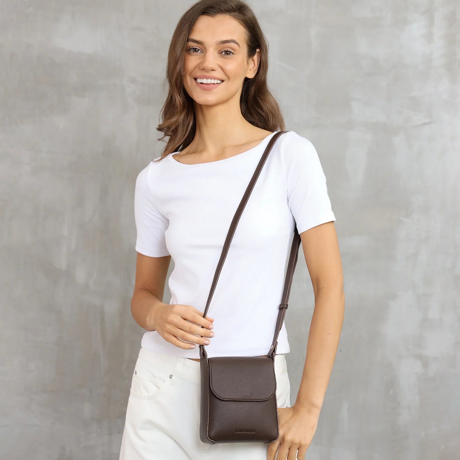 Bessie Crossbody Phone Bag | Chocolate