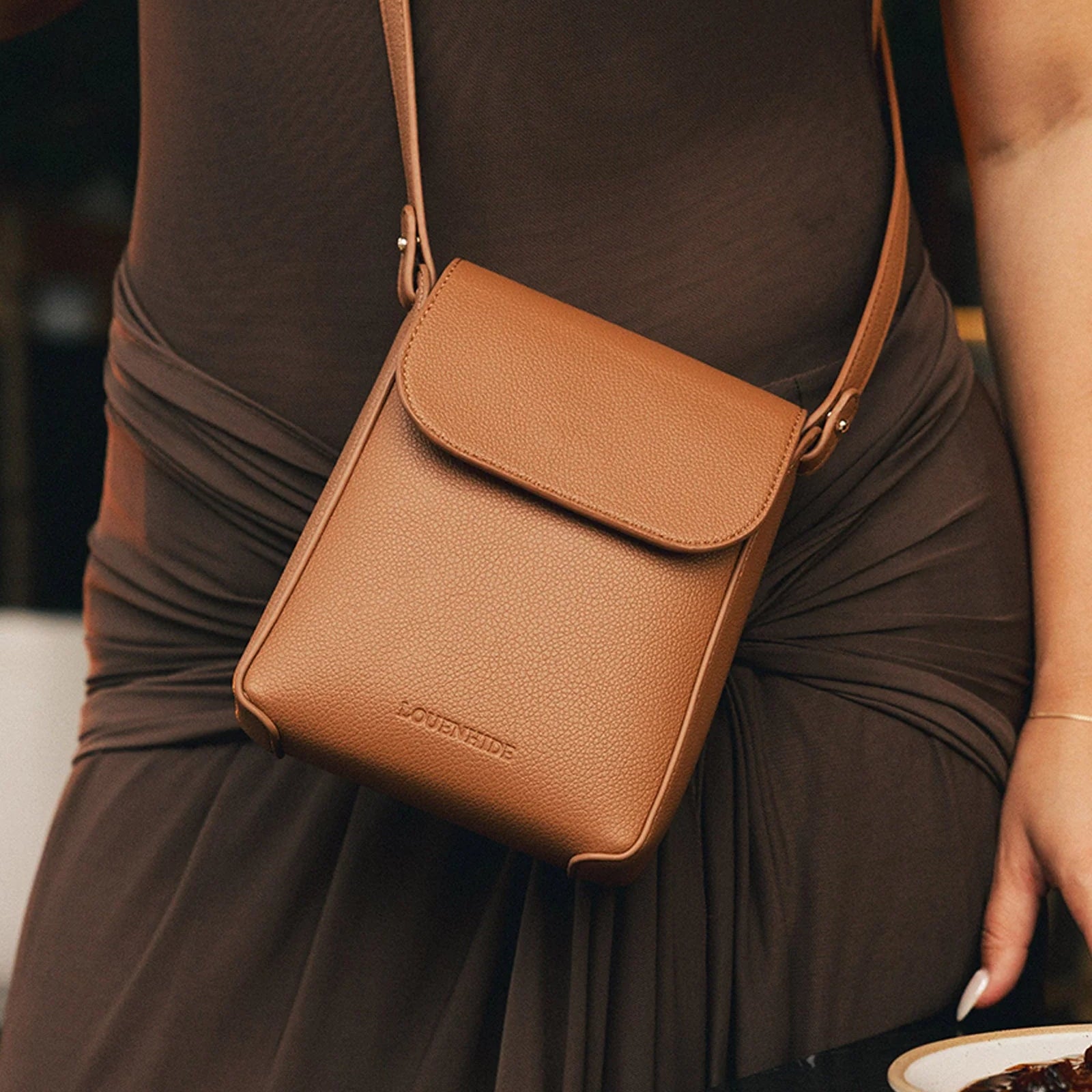 Bessie Crossbody Phone Bag | Toffee