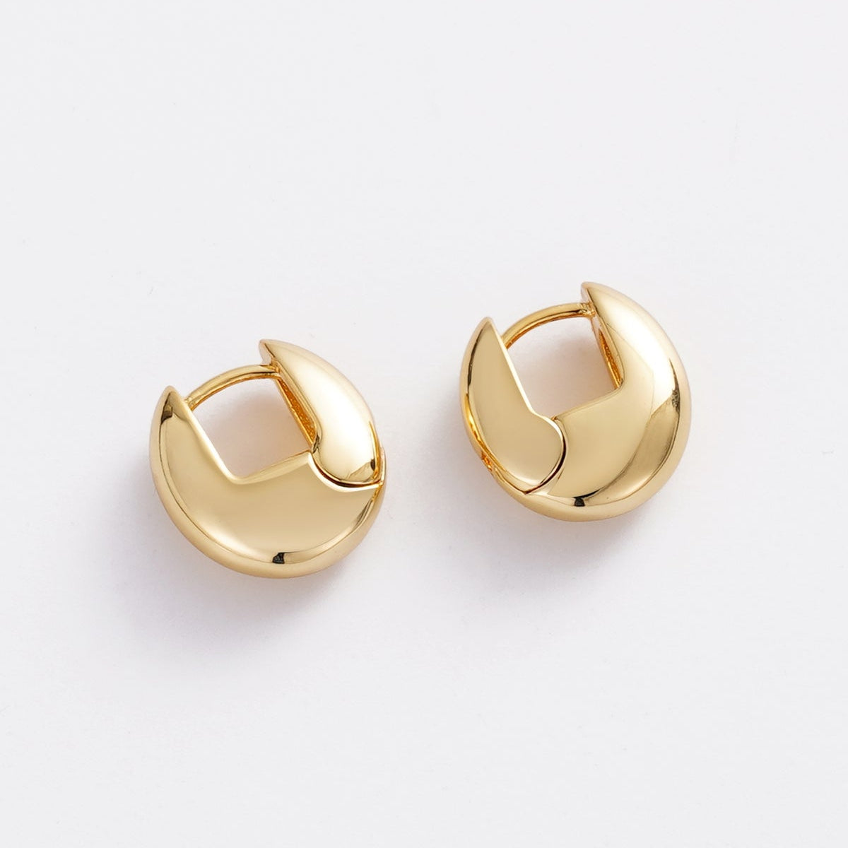 Carrie Hoops | Gold