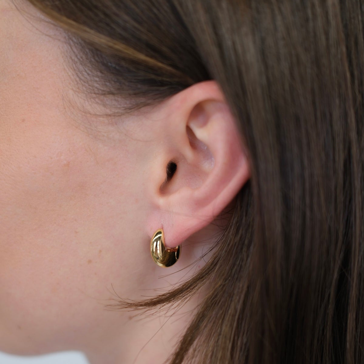 Carrie Hoops | Gold