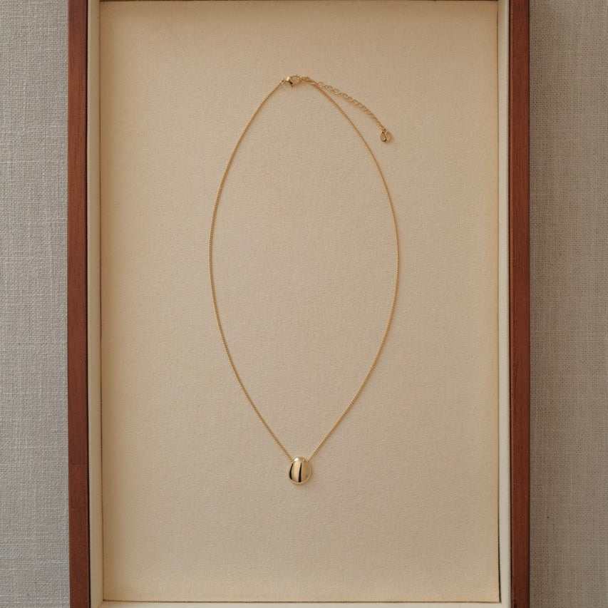 Clare Necklace | Gold