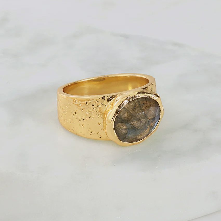 Daniella Ring | Labradorite