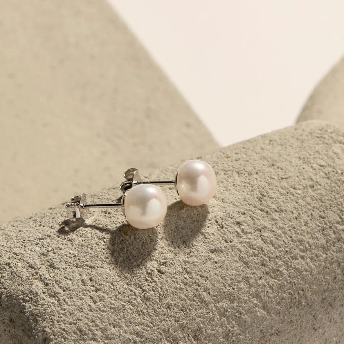 Luminosity Pearl Bridal Stud | 3 Sizes