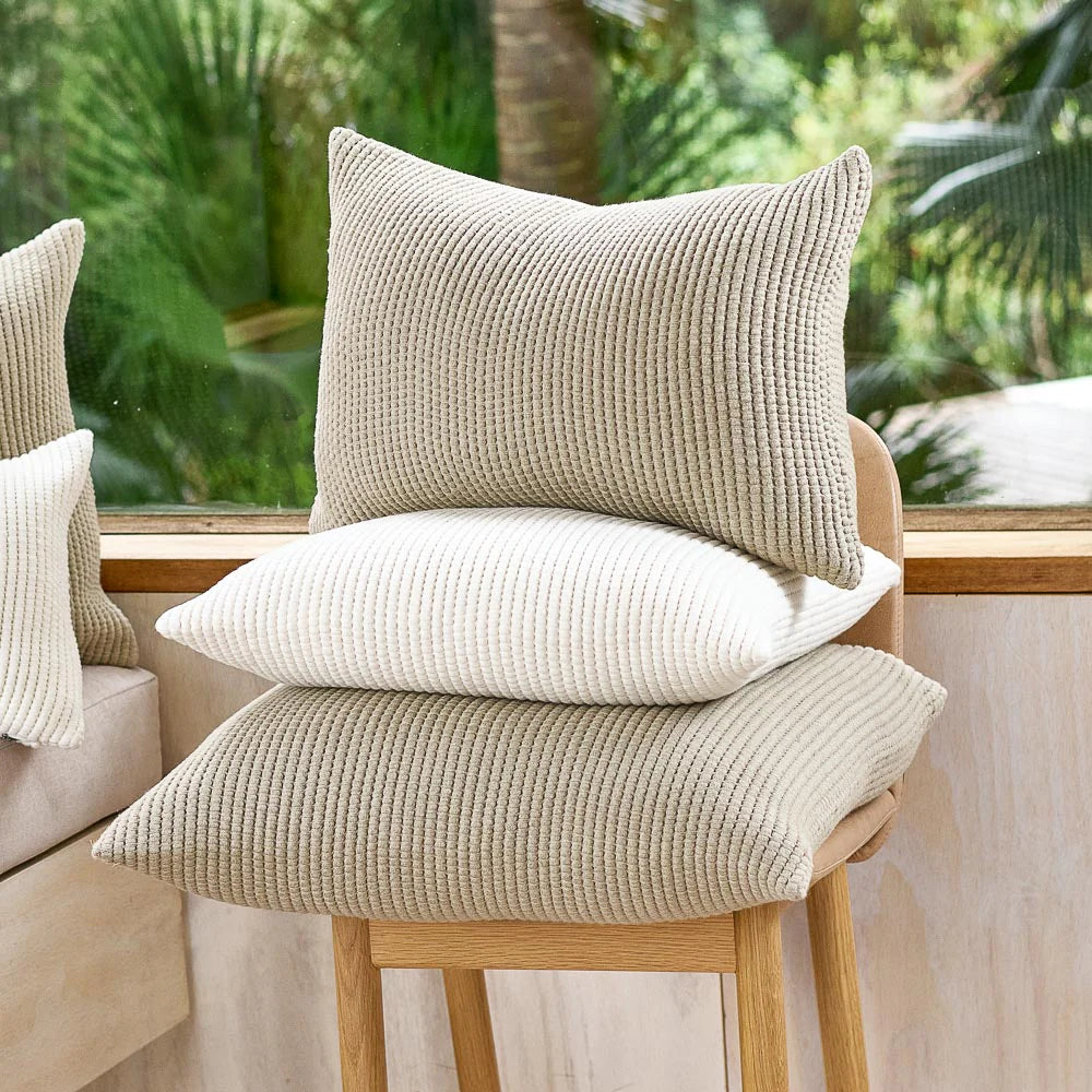 Favo Cushion | Ivory
