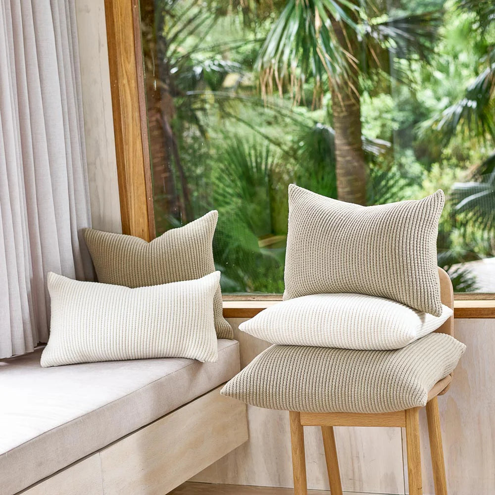 Favo Cushion | Ivory | 40 x 60cm
