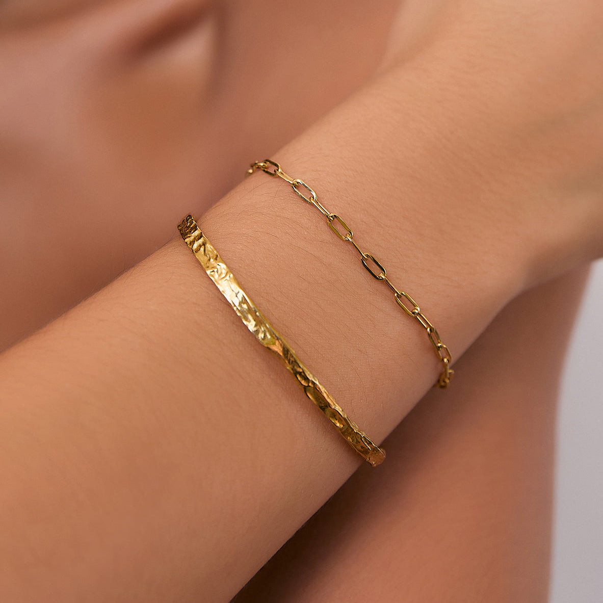 Hellos Cuff Bracelet | Gold