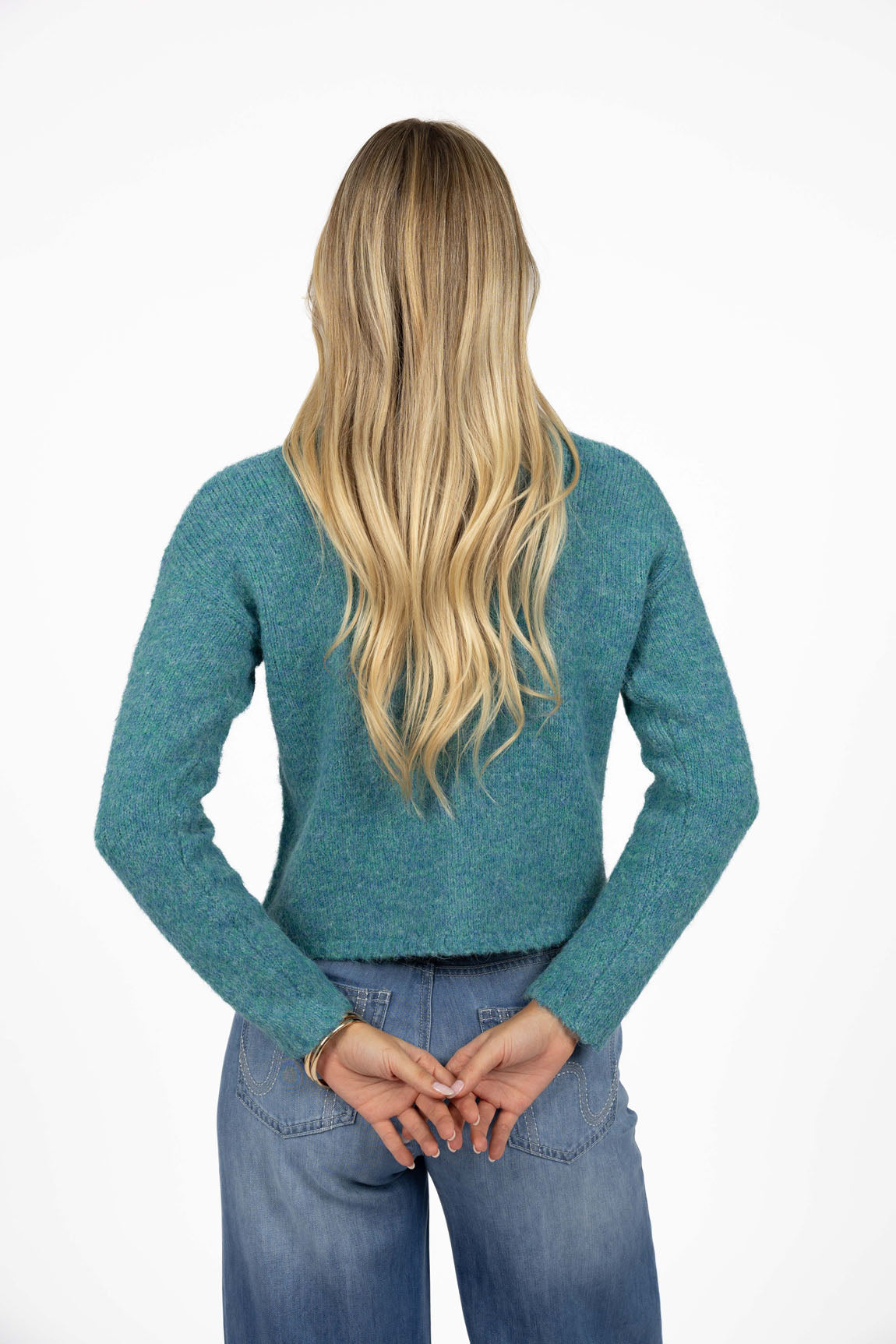 Humidity Lifestyle | Nellie Cardi | Azure #2