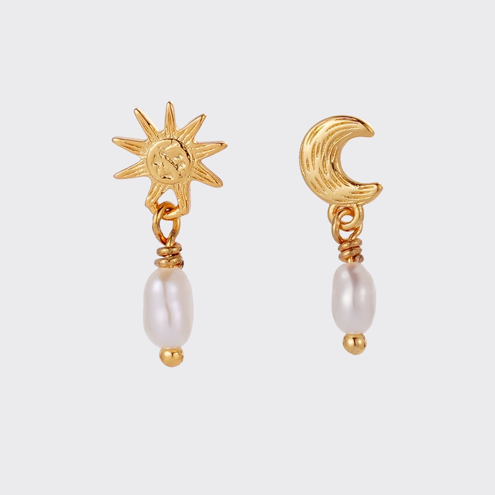 Luna Pearl Drop Earring