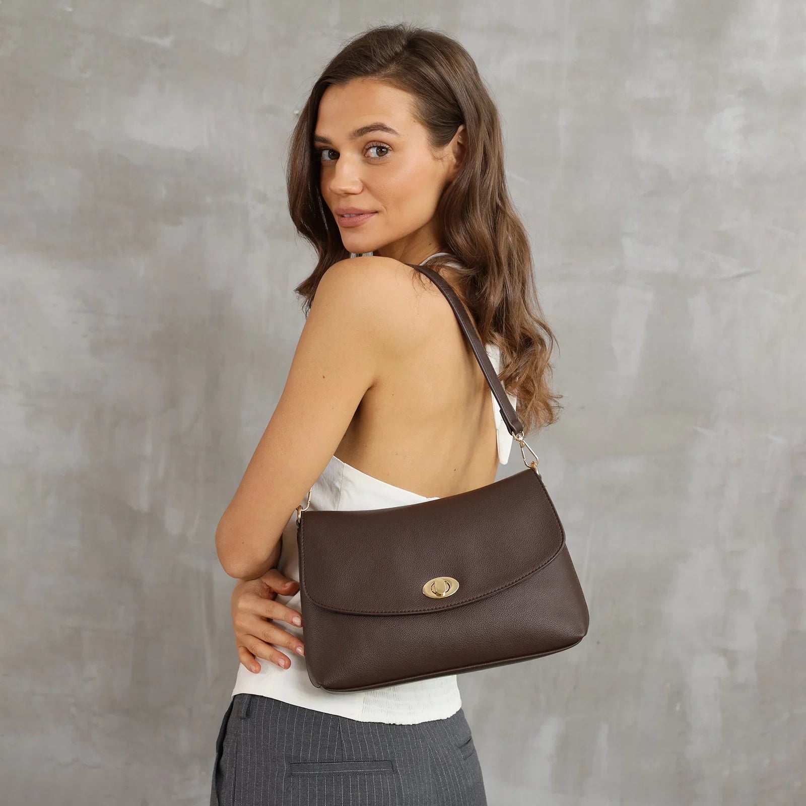 Nisha Shoulder Bag | Chocolate