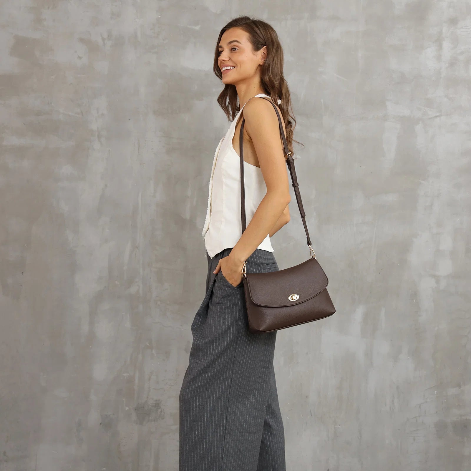 Nisha Shoulder Bag | Chocolate