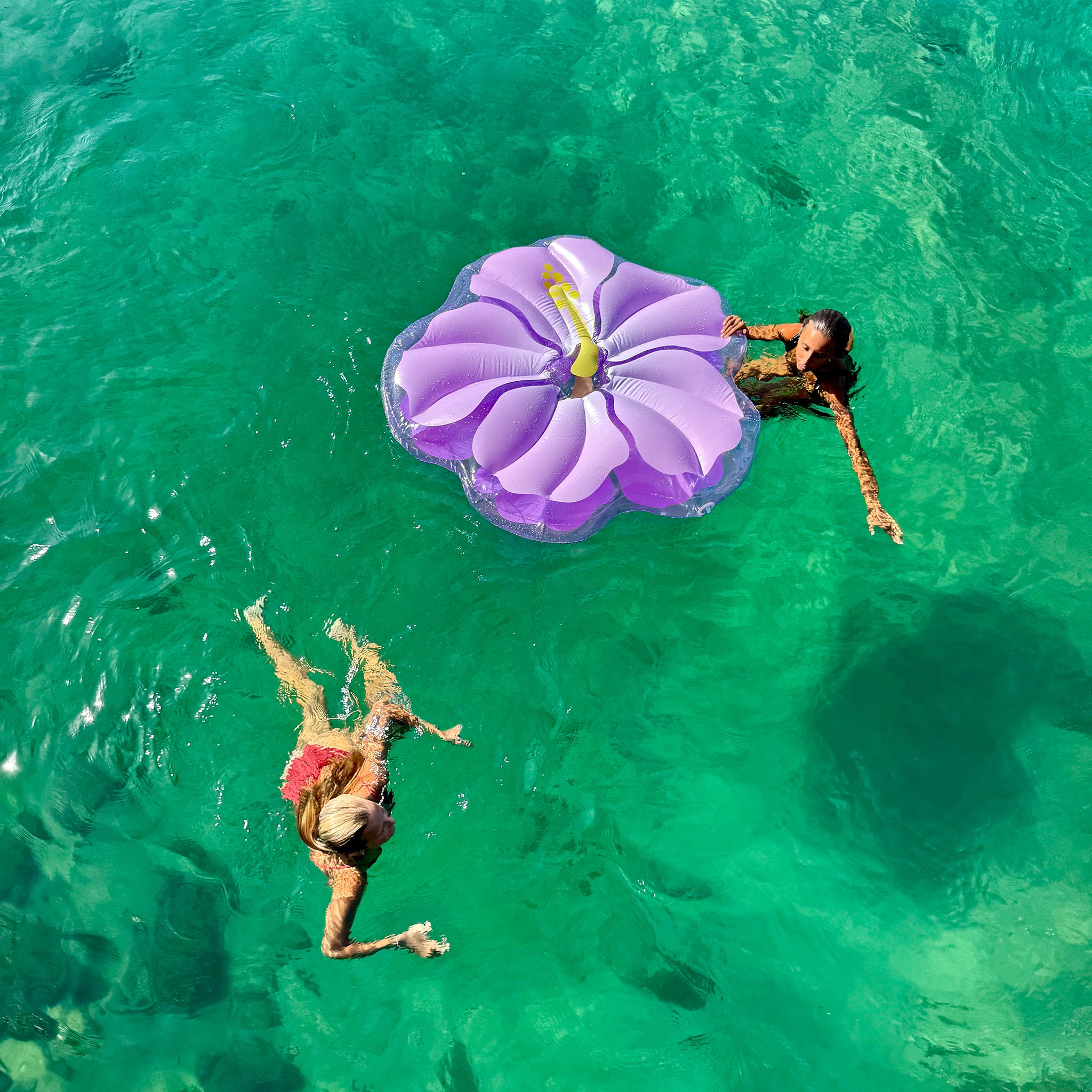 Luxe Lie-On Float Hibiscus Pastel Lilac