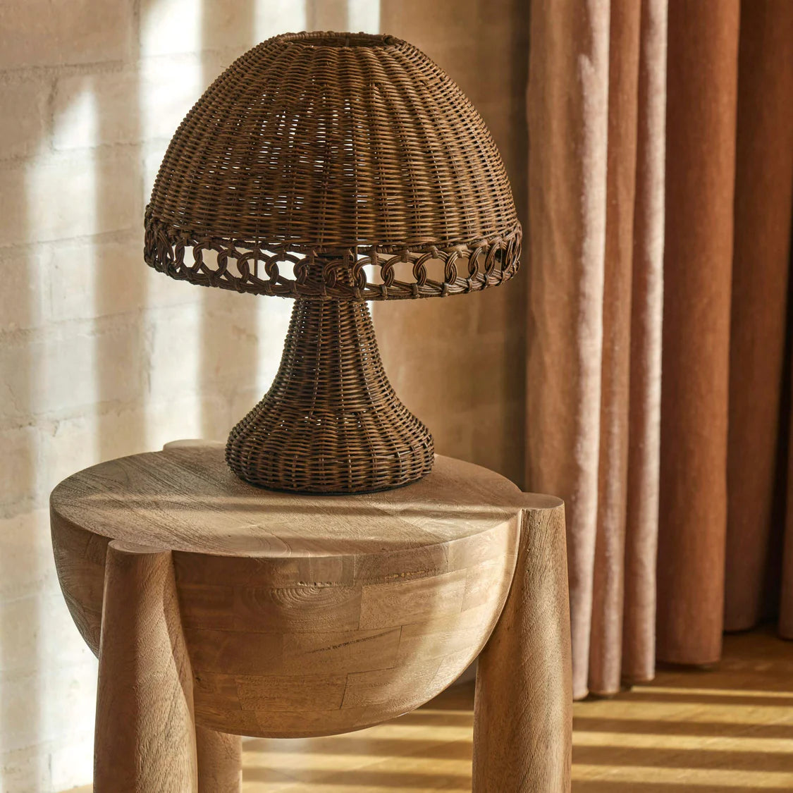Theo Table Lamp