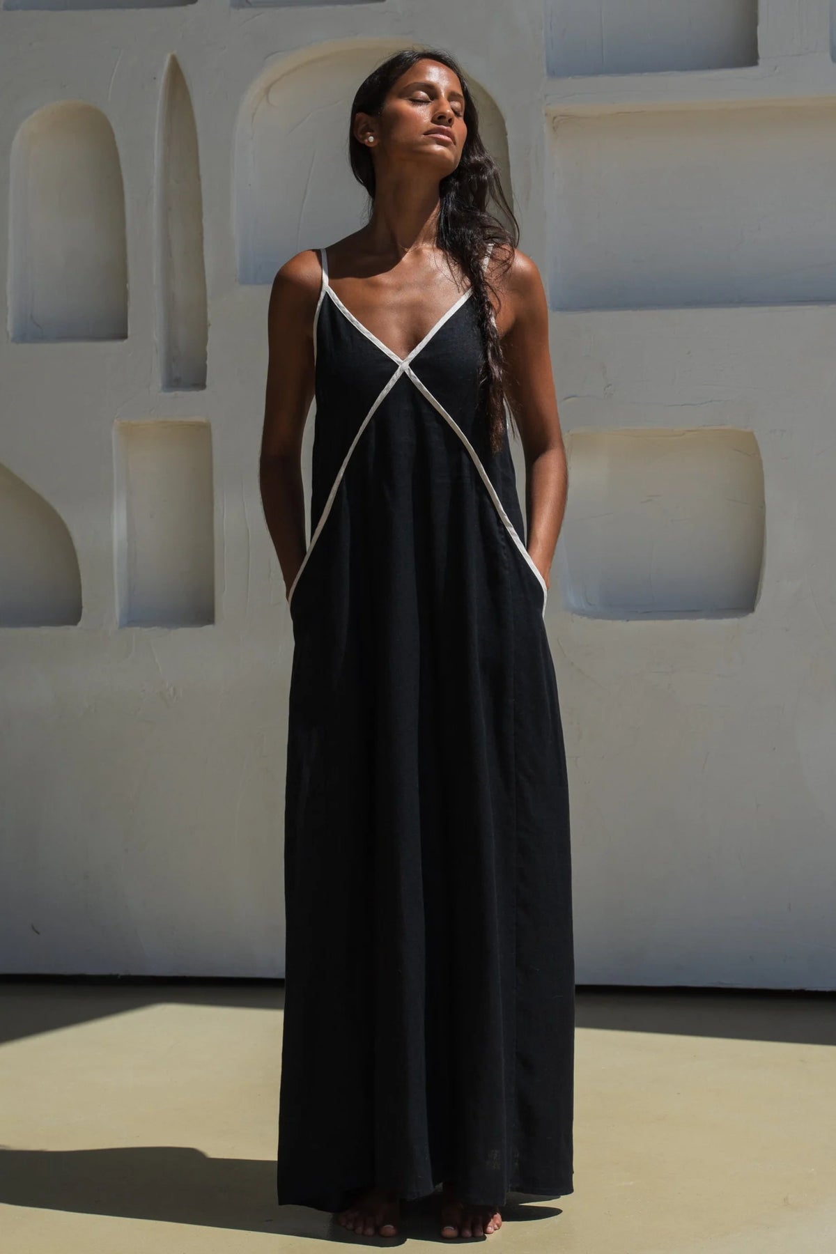 Azalea Linen Dress | Black