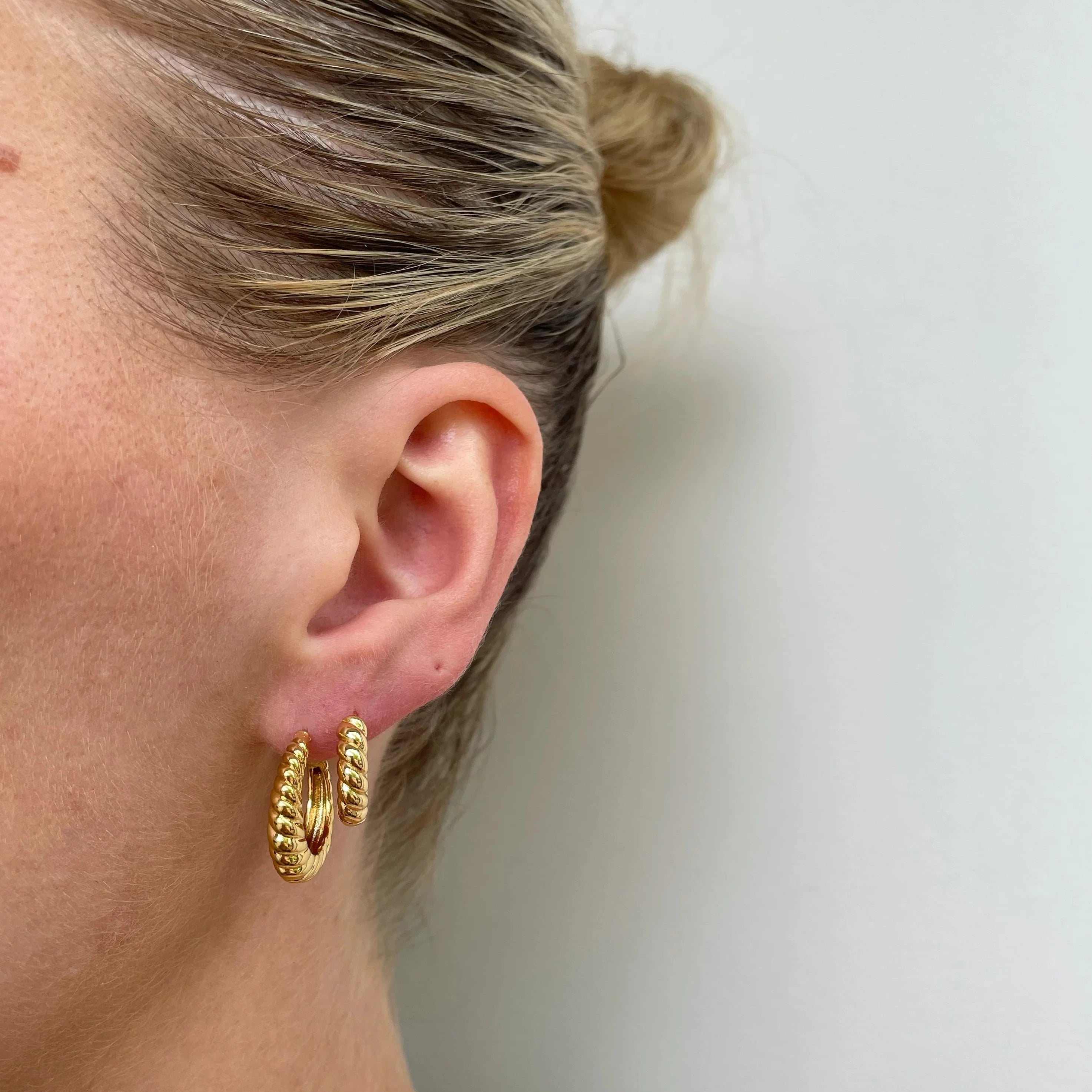 Tia Earrings | Gold