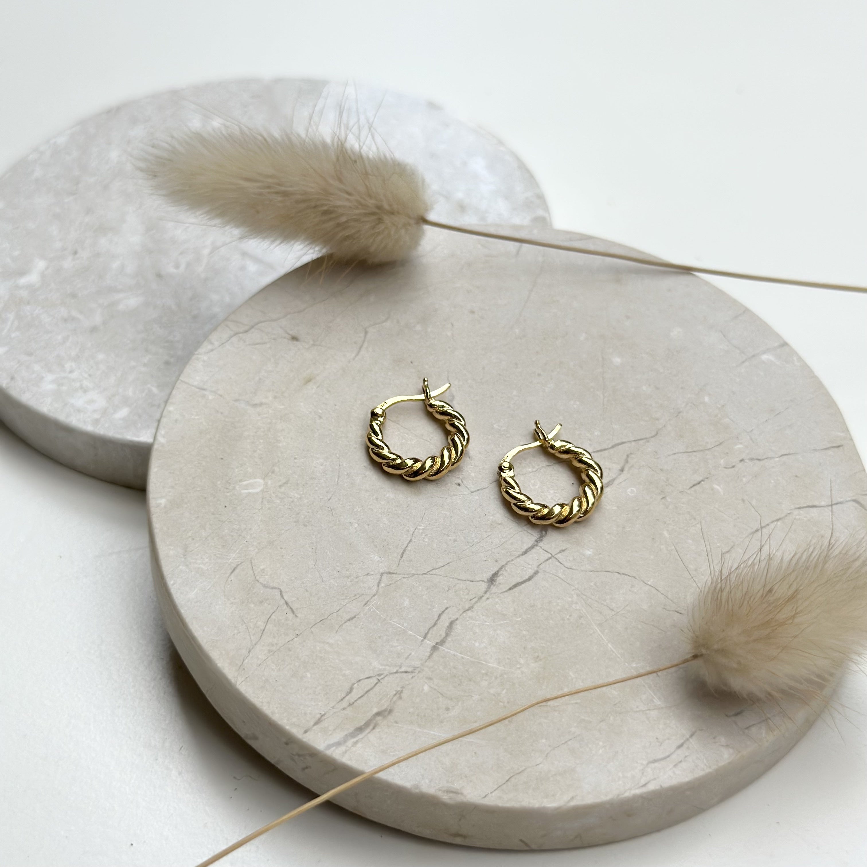 Thick Hoop Ribbed Earrings | Gold