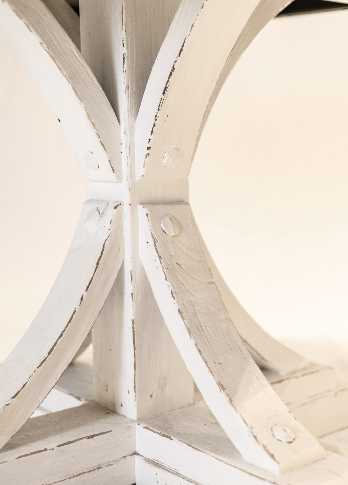 Brussels Round Dining Table White Legs