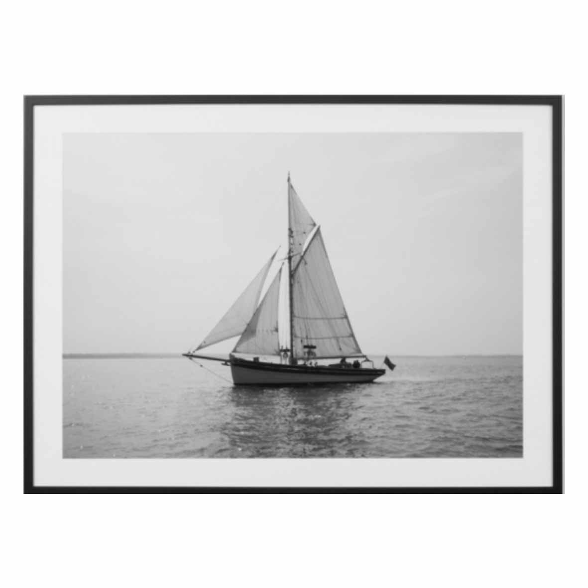 Sailboat Black &amp; White | 5 Sizes