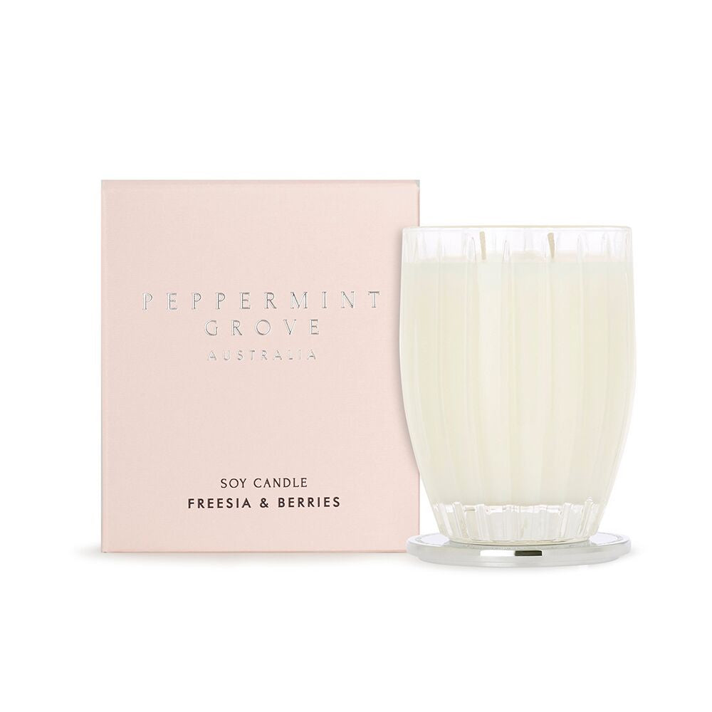 Freesia &amp; Berries Fragrance Candle